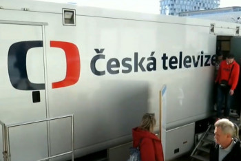 Nezaujatá ČT? Šik popsal, jak se „ohýbá realita" v zájmu mocných Nezaujatá ČT? Šik popsal, jak se „ohýbá realita" v zájmu mocných